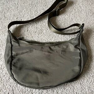 FABLOU LONDON Luna Crescent Crossbody Bag